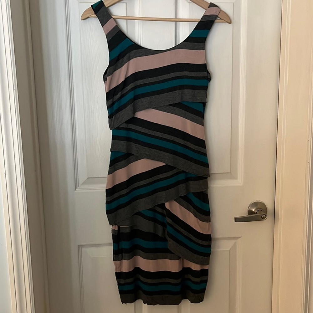 Unique Layered Fitted Dress XS